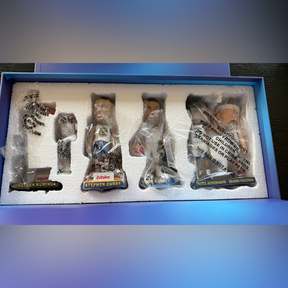 GOLDEN STATE WARRIORS 2024-2025 Season Ticket Holder BOBBLEHEAD SET, NIB